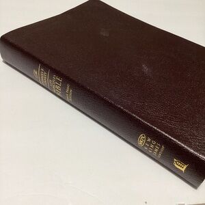 The Charles F. Stanley Life Principals Bible NKJB 2005